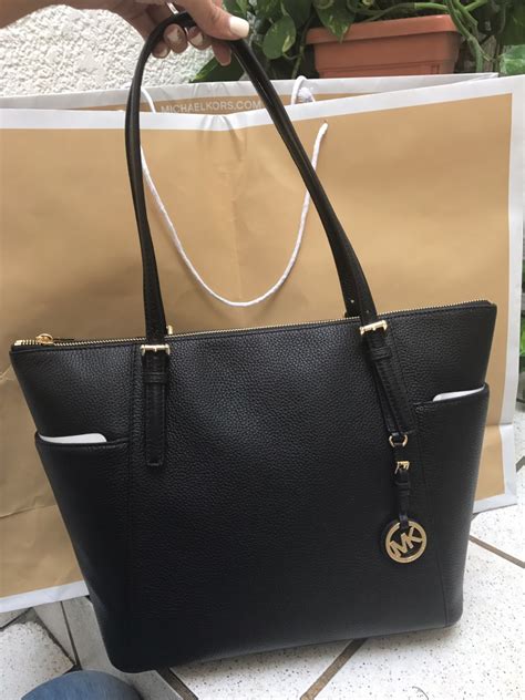 bolsa michael kors original negra|Michael Kors monogram mujer.